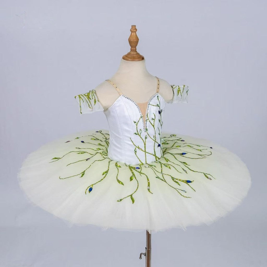 Fairy of the Falling Leaves