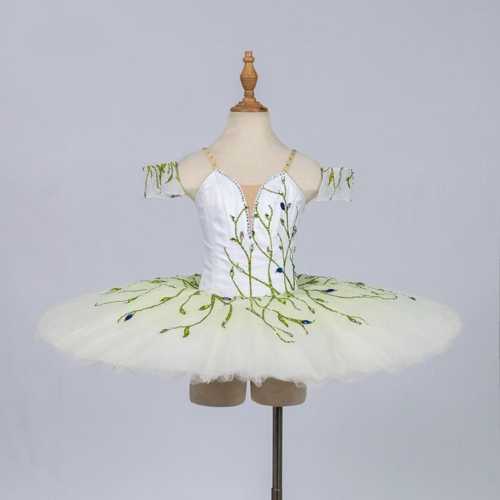 Fairy of the Falling Leaves
