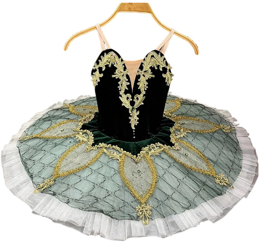 La Esmeralda Grand Pas